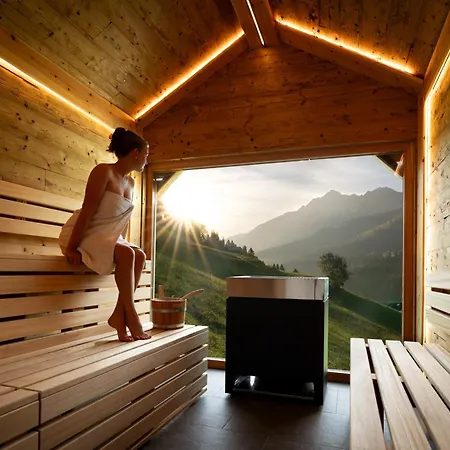 Отель Lesachtalerhof 3*