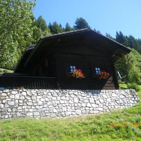 Отель Lesachtalerhof 3*